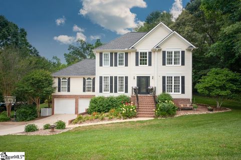204 Farmwood Drive sold home in Woodgreen, Fountain Inn, SC