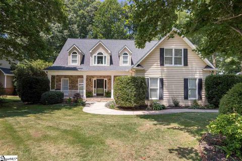 403 Dunrobin Lane