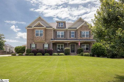 205 Lacebark Court sold home in Chandler Lake, Simpsonville, SC