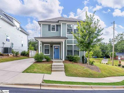 12 Greenridge Drive
