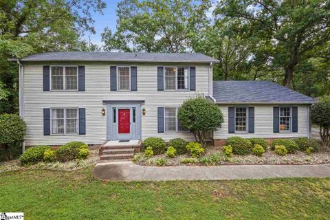 5 Edwards Mill Court
