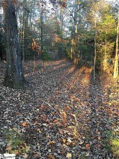 522 Lakeside Drive