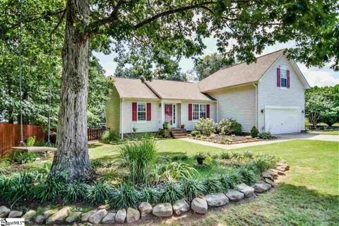 303 Hyde Park Lane sold home in Butler Station, Mauldin, SC