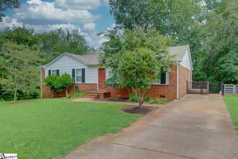 31 Riverwood Circle
