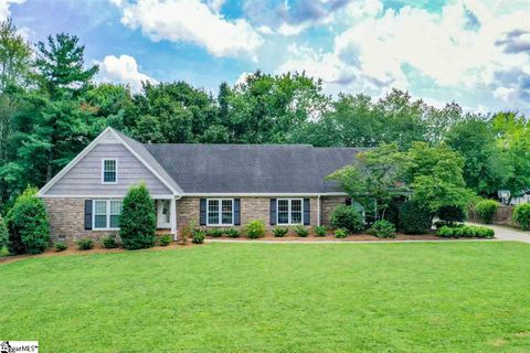 7 Red Fox Court sold home in Foxcroft, Greenville, SC