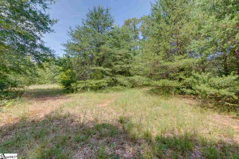 114 S Embler Court sold home in Woodlands, Taylors, SC
