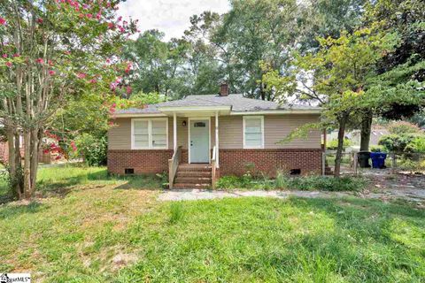 13 Fairlane Circle