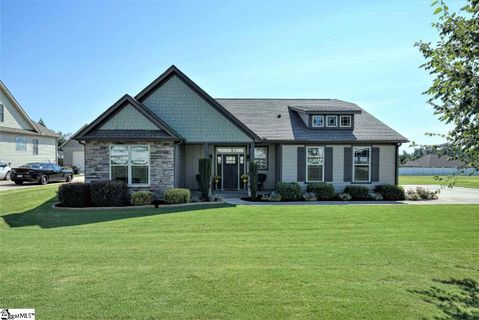 500 Carriage Gate Drive