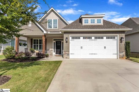 686 Ponden Drive sold home in Stonefield Cottages, Greer, SC