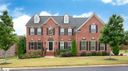 100 Pawleys Drive sold home in Simpsonville, SC