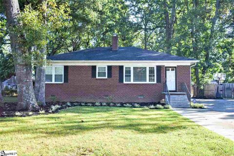 11 Claremore Avenue