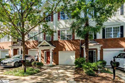 706 Calle Place