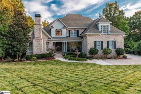 204 Country Club Drive sold home in Country Club Place, Laurens, SC