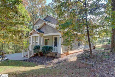 808 Pebble Lane
