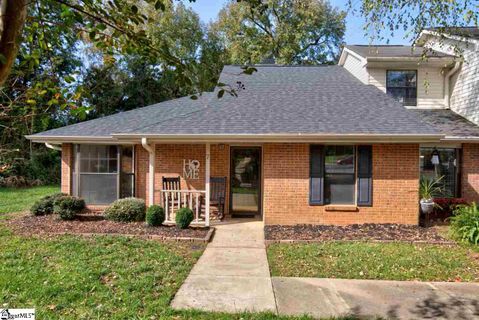 7 Forest Lake Drive