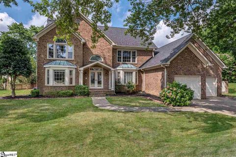 2 Meadowsweet Lane