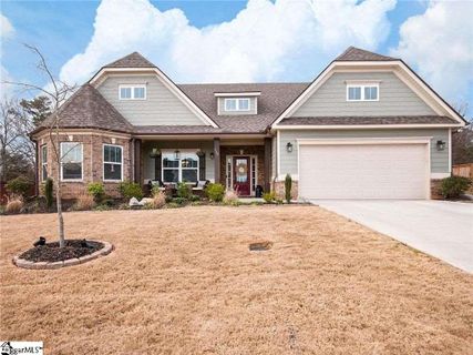 117 Wild Hickory Circle