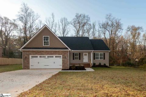 313 Lakewood Circle sold home in Lakewood Hills, Greer, SC