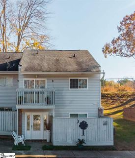 84 Topsail Court
