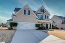 215 Heathermoor Way sold home in Simpsonville, SC