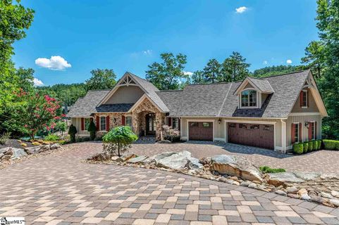 115 Mossy Way