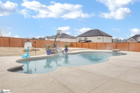 11 Hanlon Drive