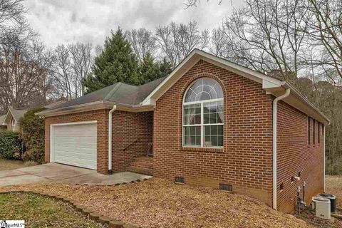 113 Woodbridge Court