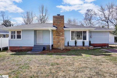 28 Cardinal Drive