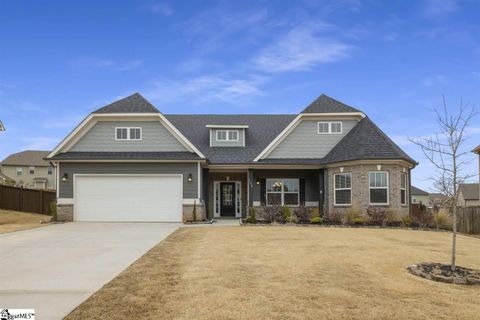 108 Wild Hickory Circle