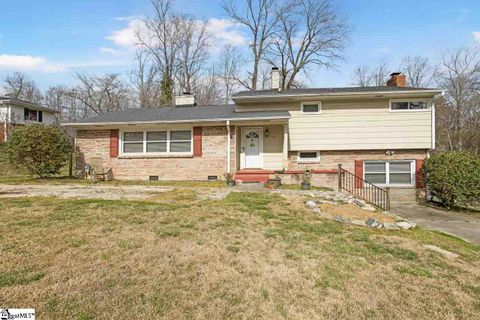 105 Cherokee Drive