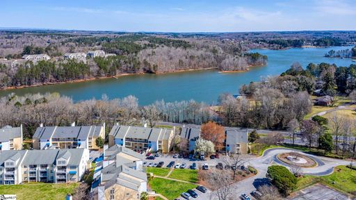 101 Northlake Drive