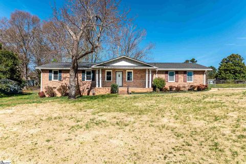 209 Dogwood Court