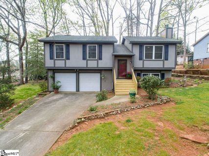 1018 Pine Oak Way