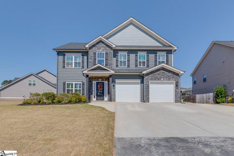 176 Wild Hickory Circle