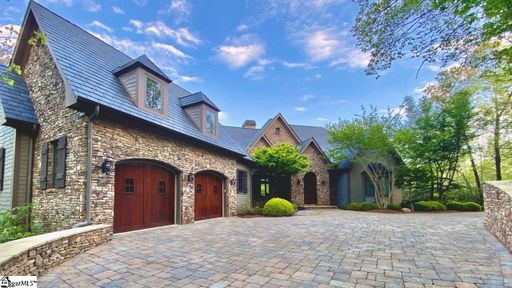 125 Duck Hawk Way