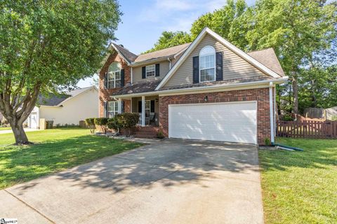 200 Windy Meadow Way Drive sold home in Saddlers Ridge, Simpsonville, SC