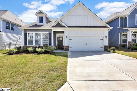 423 Hilburn Way