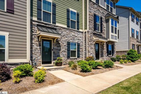 17 Itasca Drive