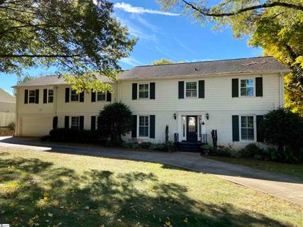 10 Meadow Lane sold home in Foxcroft, Greenville, SC