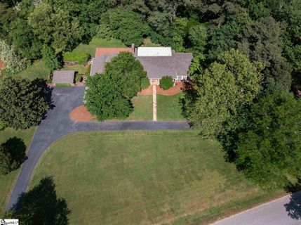 201 Huntington Road