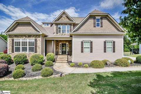 200 Lacebark Court sold home in Chandler Lake, Simpsonville, SC