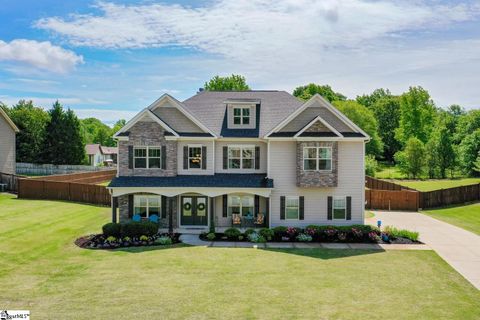 105 Lacebark Court sold home in Chandler Lake, Simpsonville, SC
