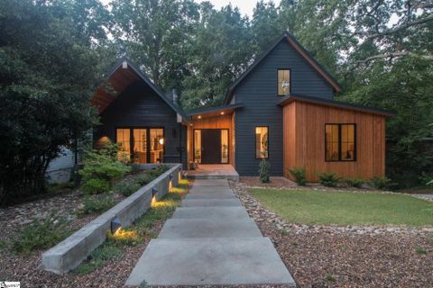 14 Russell Avenue