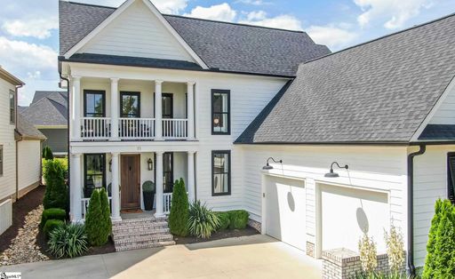 11 Verdae Crest Street