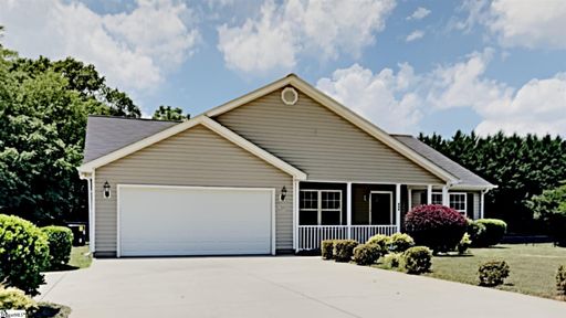 600 E Victor Hill Road sold home in Shadowfield Acres, Duncan, SC