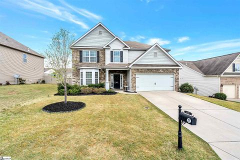 107 Amherst Way