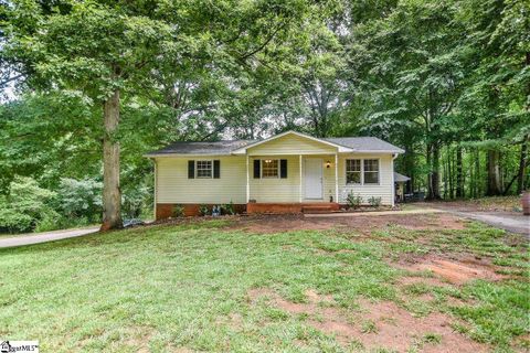 142 Cannon Circle