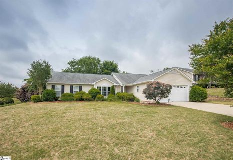 6 Rainstone Drive