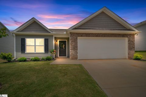 210 Bracken Woods Way