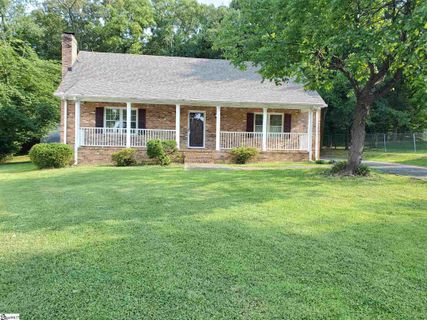 109 Hedgewood Terrace